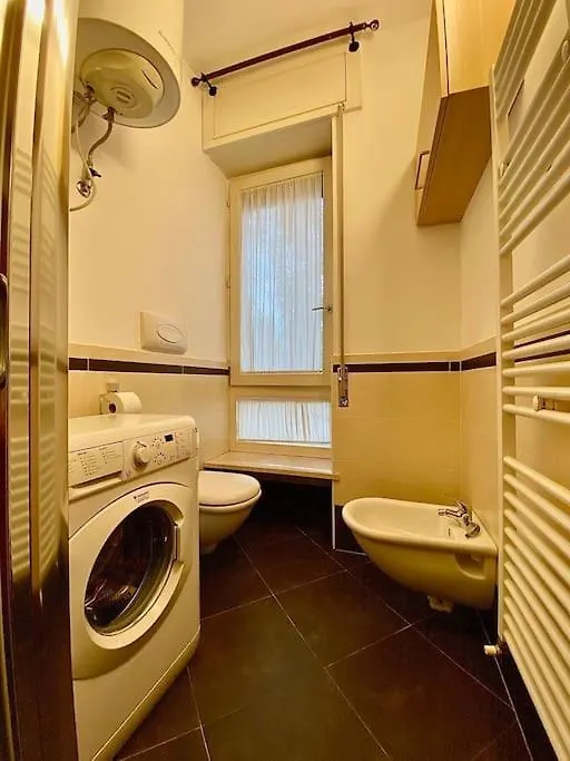 Apartment Casa Picasso - Tortona District Italy